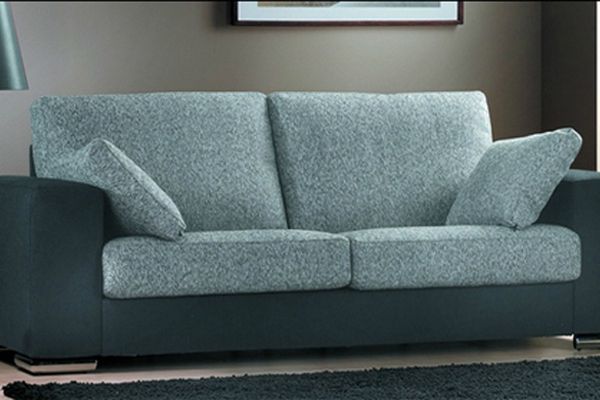 sofa086050FC82-6B3E-420E-2FB0-F2CF9563A245.jpg